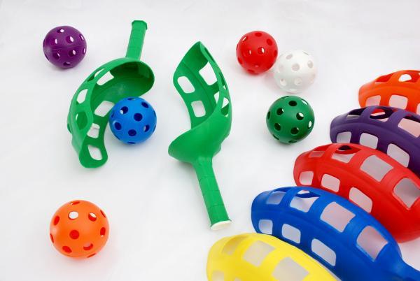 Plastic Scoop Curvy Catch Ball Game